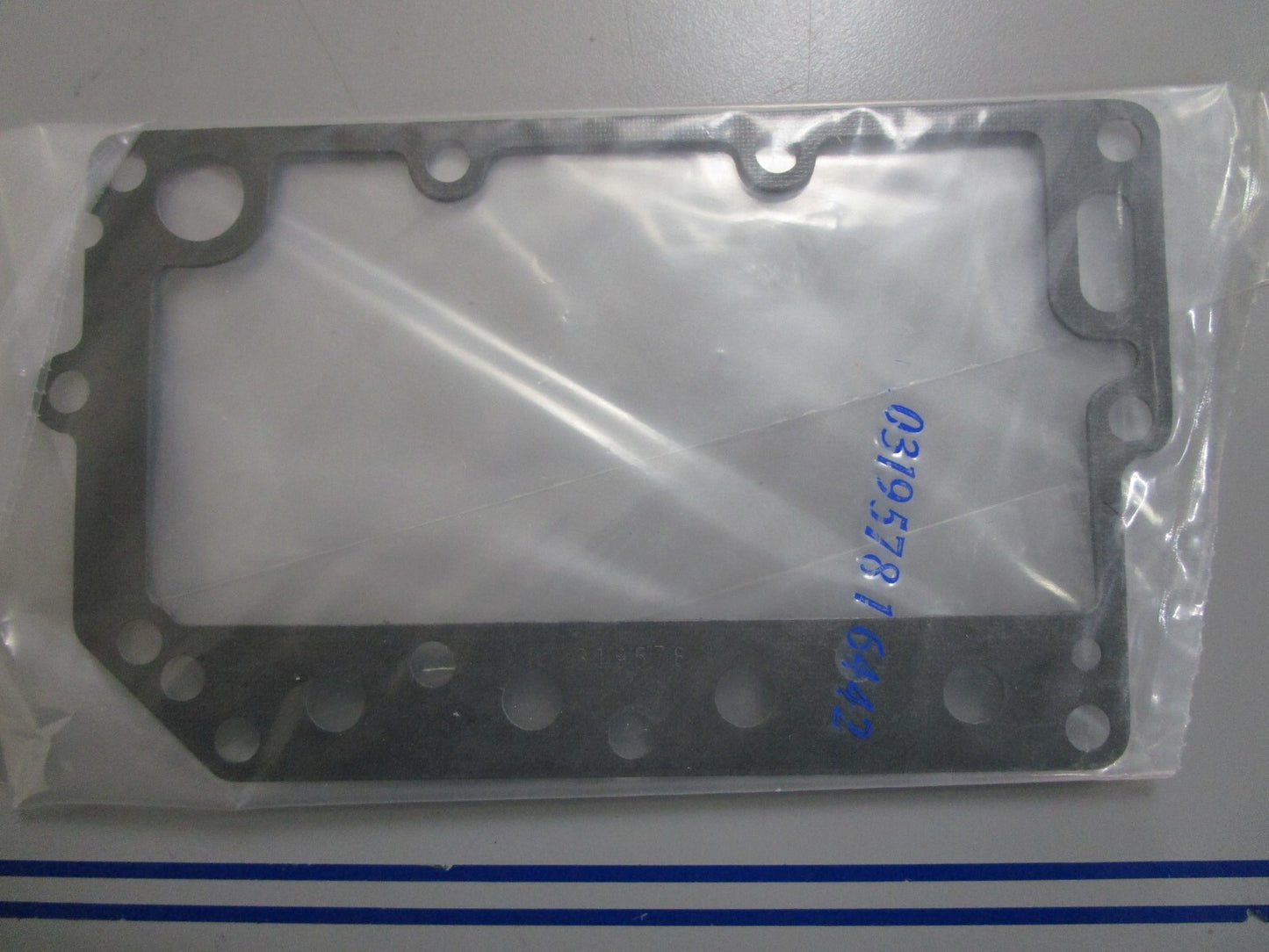 *NEW OEM* 0810 OMC Johnson Evinrude Gasket 319578 0319578