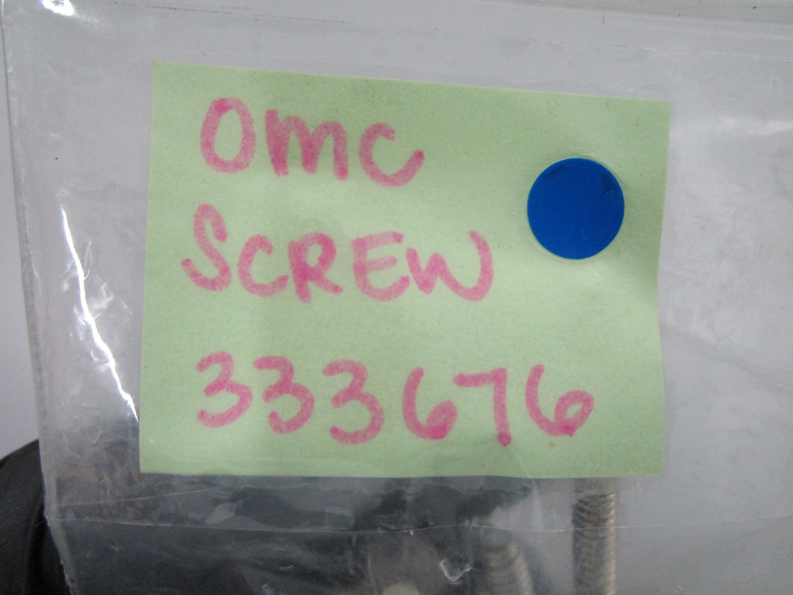 *NEW OEM* (LOT OF 2) 0810 OMC Johnson Evinrude Screw 333676 0333676