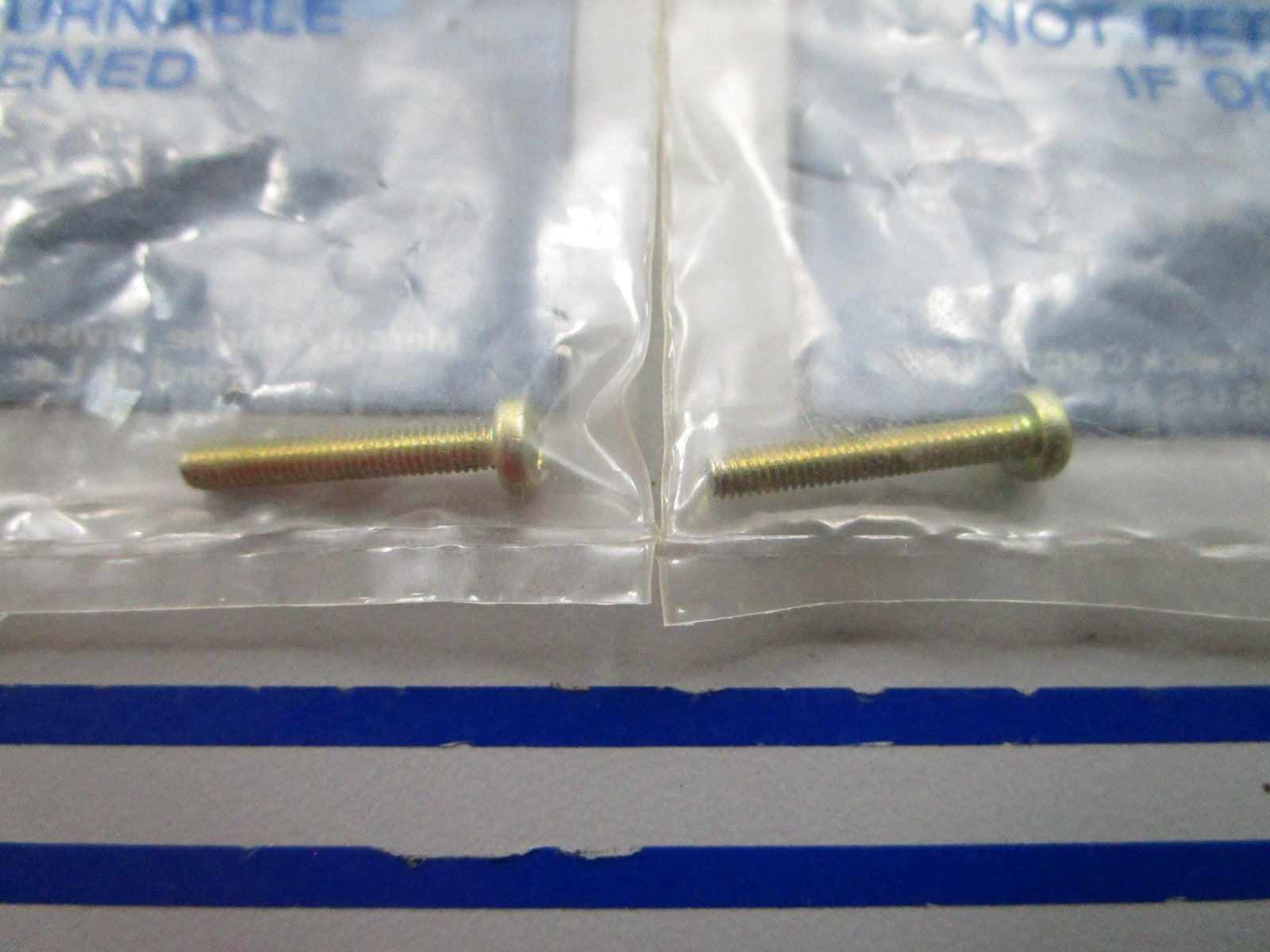 NEW OEM (LOT OF 2) 10-40057 27 Mercury Quicksilver Screw 0810
