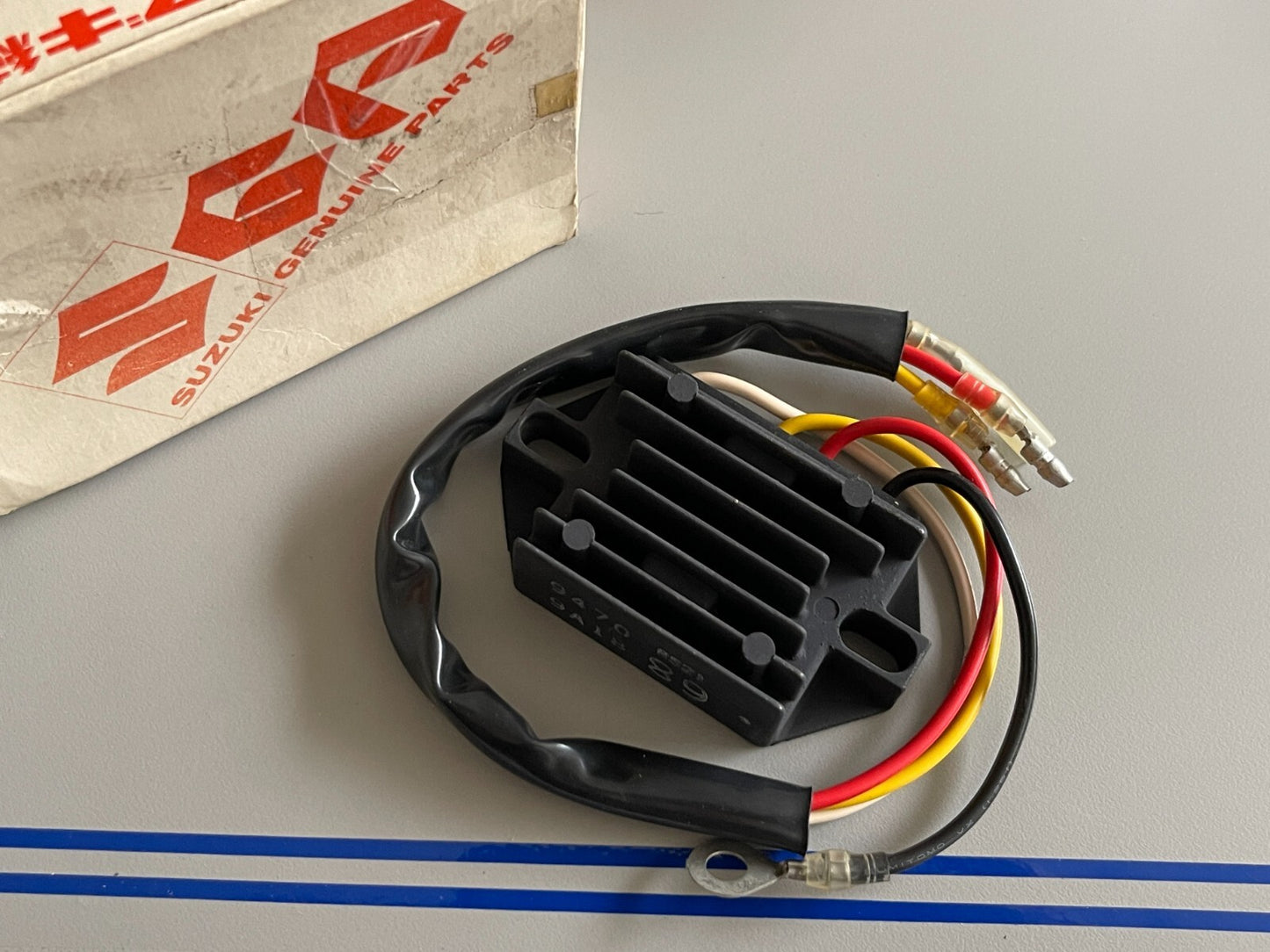 *NEW OEM* 0720 Suzuki 55 65 75 85 hp Rectifier Regulator 32800-94700