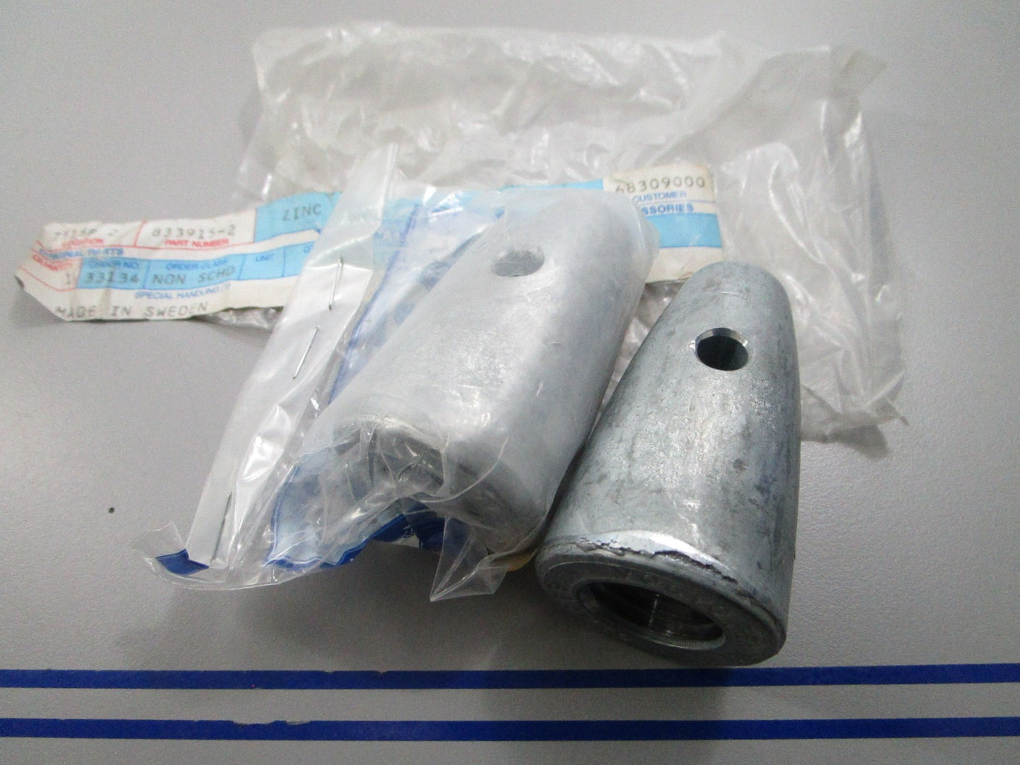 *NEW OEM* (LOT OF 2) 0810 Volvo Penta Zinc Anode Shaft Nut 833915