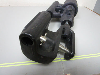 *NEW OEM* 0720 Volvo Penta Power Steering Actuator 3860883 21910902