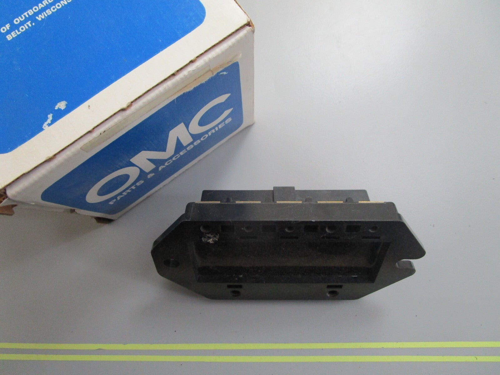 *NEW OEM* 0820 OMC Johnson Evinrude Relay & Circuit Breaker 986281 0986281