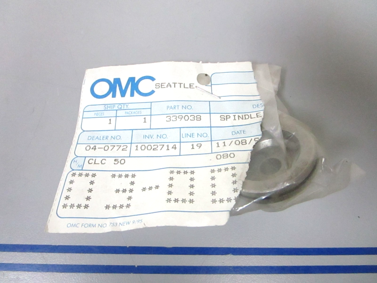 *NEW OEM* 0720 OMC Johnson Evinrude Spindle 339038 0339038