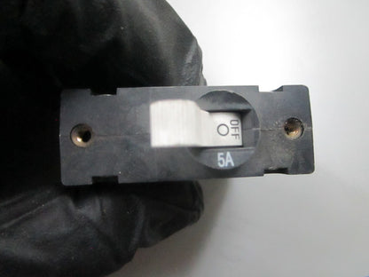 *NEW* 0810 Blue Sea 5A 250V AC/DC World Circuit Breaker AA-X0-09-705-X11-P