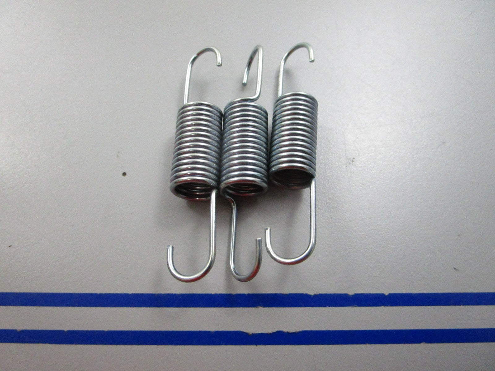 NEW OEM (LOT OF 2) 09443-11010 Suzuki Spring 0810