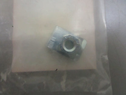 *NEW OEM* 0810 Honda Fender Setting Nut 84601-HA7-670