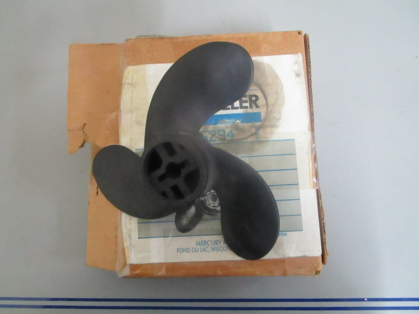 *NEW OEM* 0820 Mercury Quicksilver 2.2HP Propeller 48-95294 1