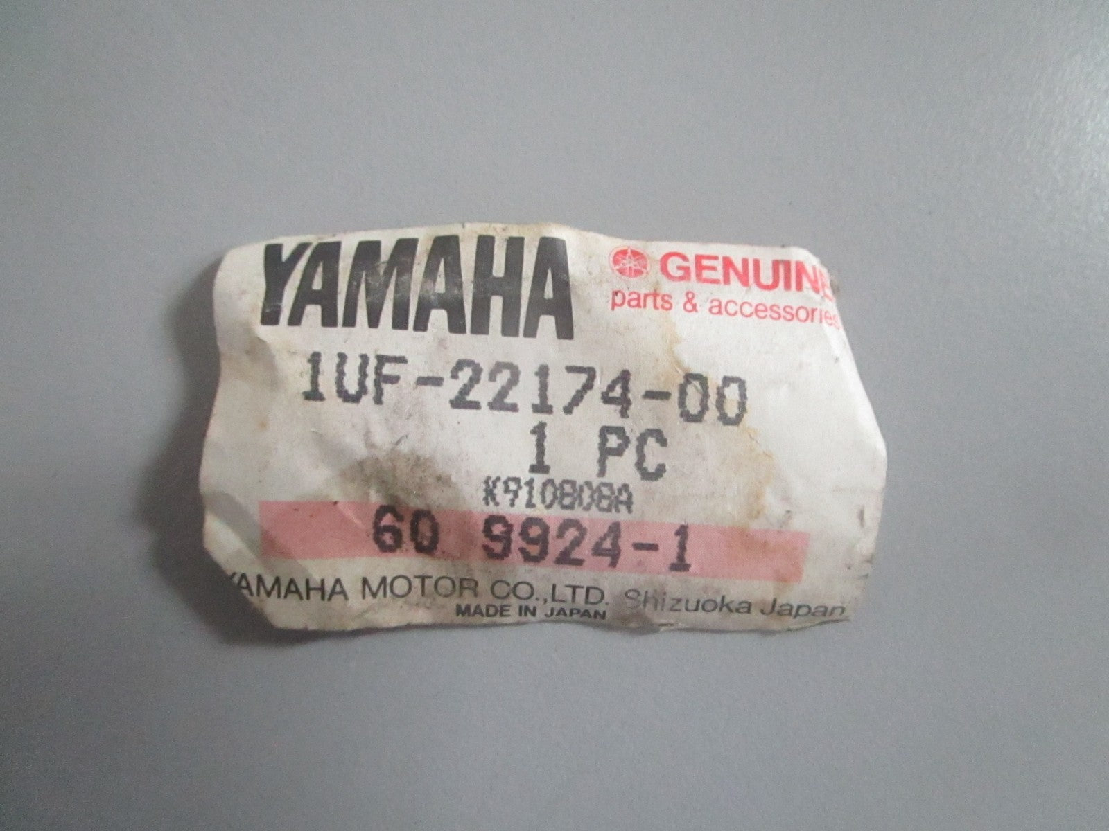 NEW OEM 1UF-22174-00-00 Yamaha End 0820