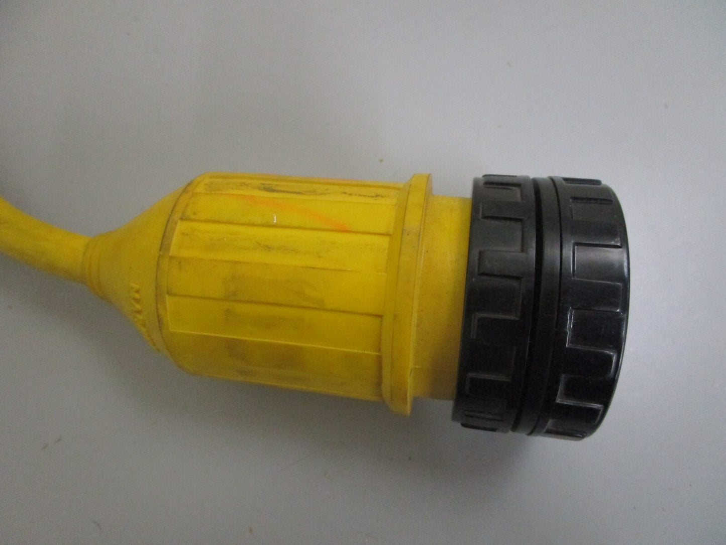 *NEW* 0820 Marinco Adapter 197764
