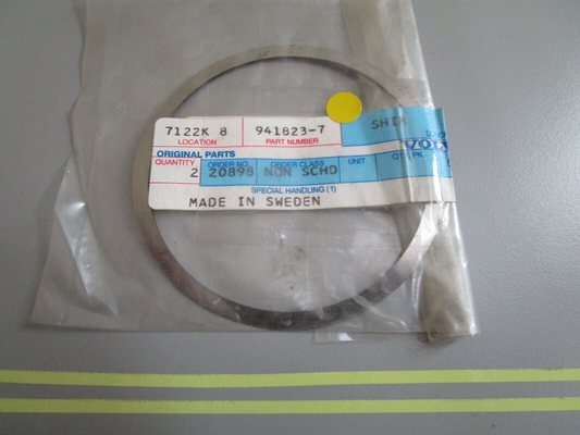 *NEW OEM* 0810 Volvo Penta Shim 941823-7