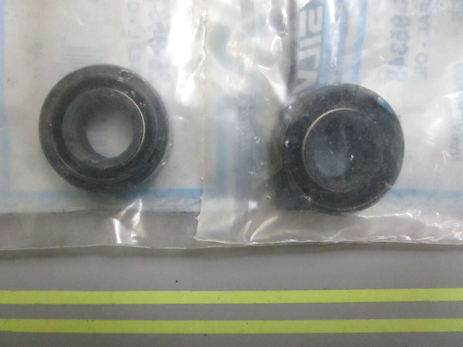 *NEW OEM* (LOT OF 2) 0810 Mercury Quicksilver Oil Seal 26-95348