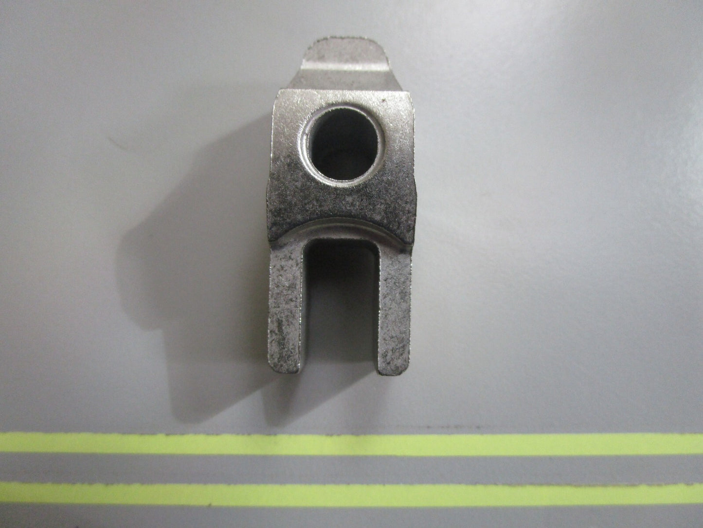 *NEW OEM* 0820 Volvo Penta Yoke 861728