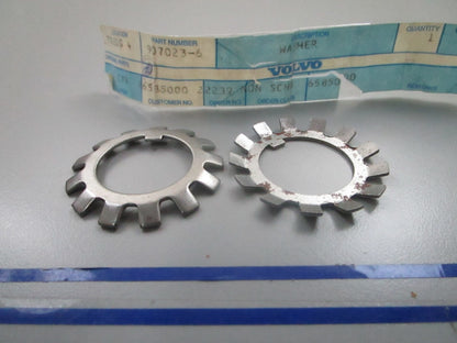 *NEW OEM* (LOT OF 2) 0810 Volvo Penta Lock Washer 907023