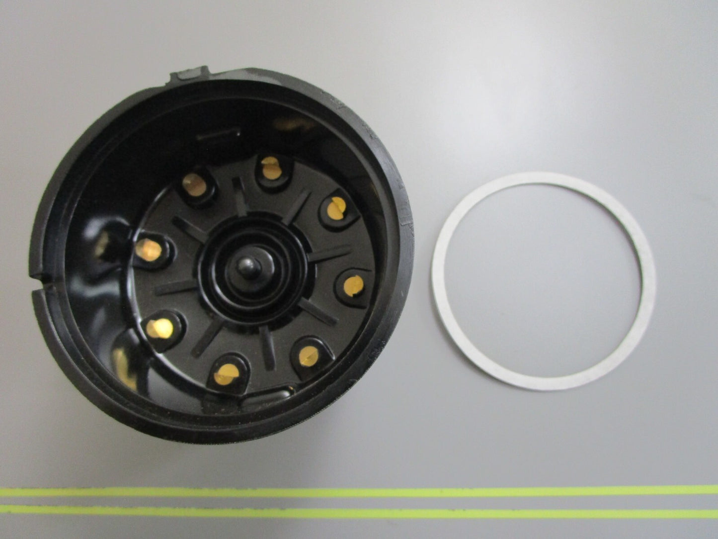 *NEW* 0820 Sierra Distributor Cap 18-5376 Replaces: 391-507Q1, 982209