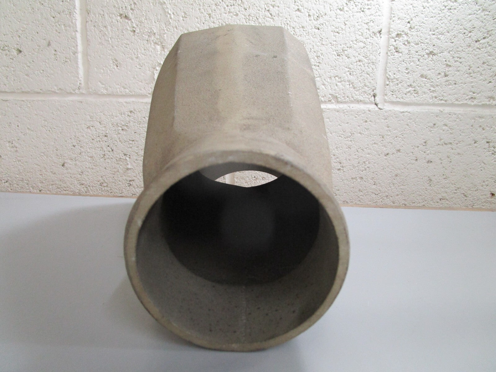 *NEW OEM* 0820 OMC Johnson Evinrude Upper Exhaust Pipe 3853372