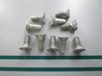 NEW OEM (LOT OF 10) 302104 0302104 OMC Johnson Evinrude Screw 0810