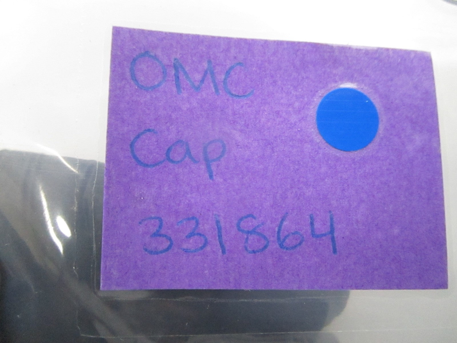 *NEW OEM* 0810 OMC Johnson Evinrude Cap 331864 0331864