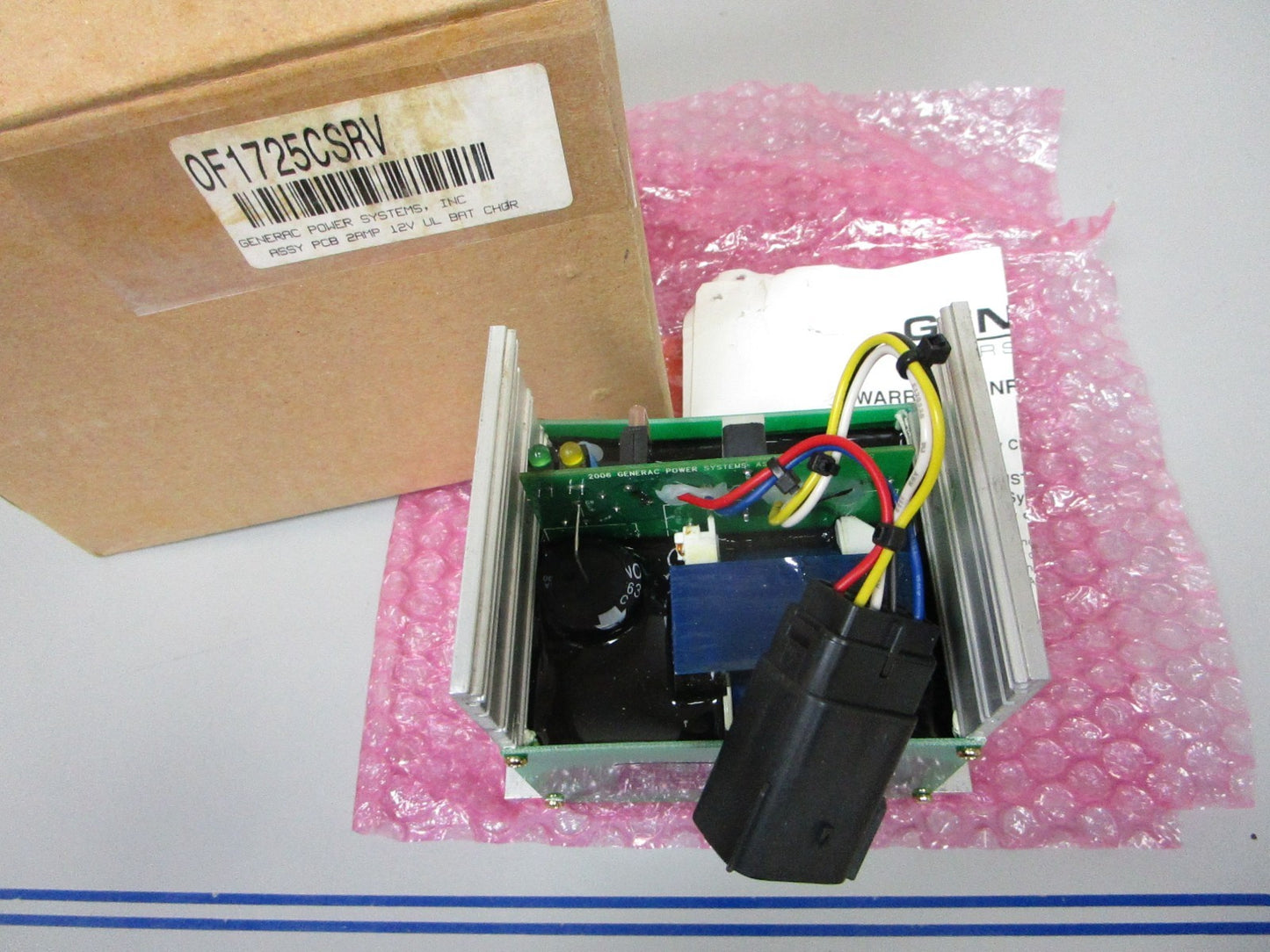 *NEW OEM* 0720 Generac PCB 2 AMP 12 V  Battery Charger 0F1725CSRV