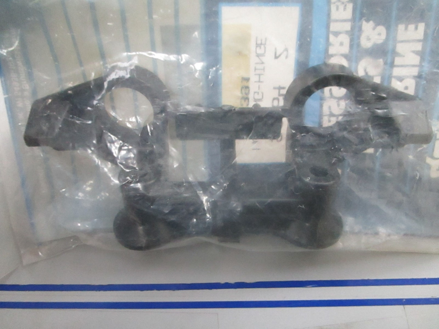 *NEW OEM* 0810 Mercury Quicksilver Hinge Housing 93264 2