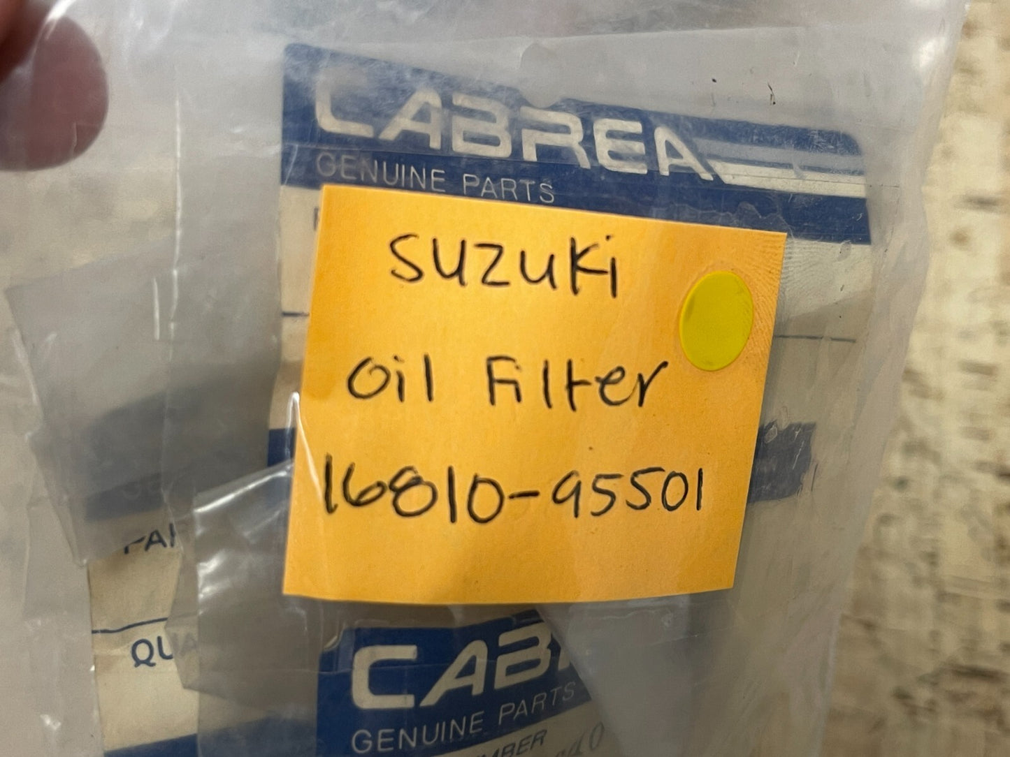 *NEW OEM* 0810 Suzuki Oil Filter 16810-95501