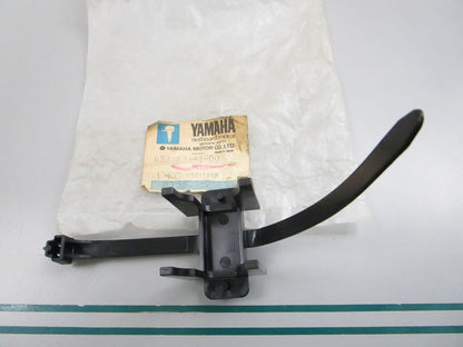 NEW OEM 688-82594-00-00 Yamaha Electrical Clamp 0810