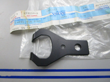 NEW OEM 853039 Volvo Penta Bracket 0810