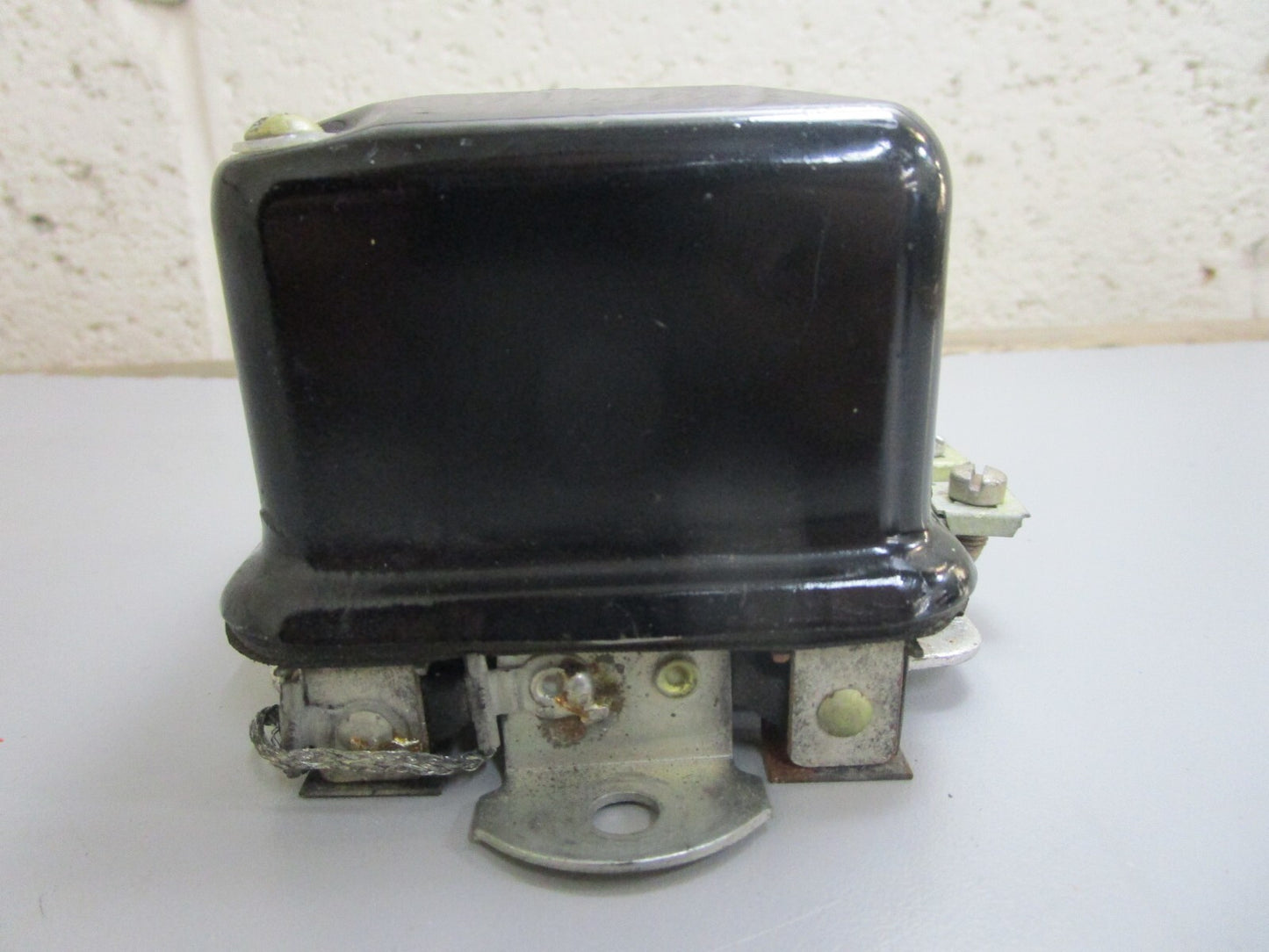 *NEW OEM* 0820 OMC Johnson Evinrude Voltage Regulator 379476 0379476