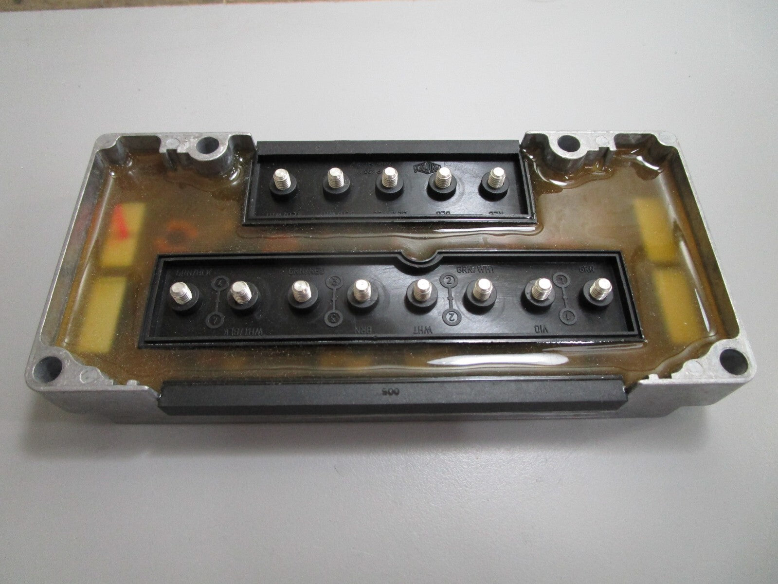 *NEW* 0820 Sierra Switch Box 18-5881 Replaces: Mercury 332-5772A7