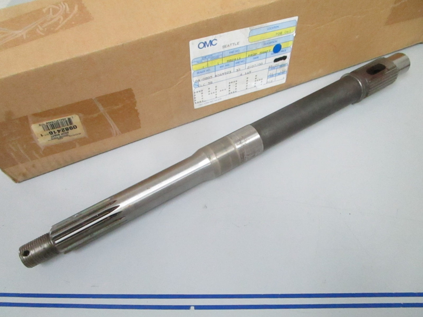 *NEW OEM* 0820 OMC Johnson Evinrude Prop Shaft 982416 0982416