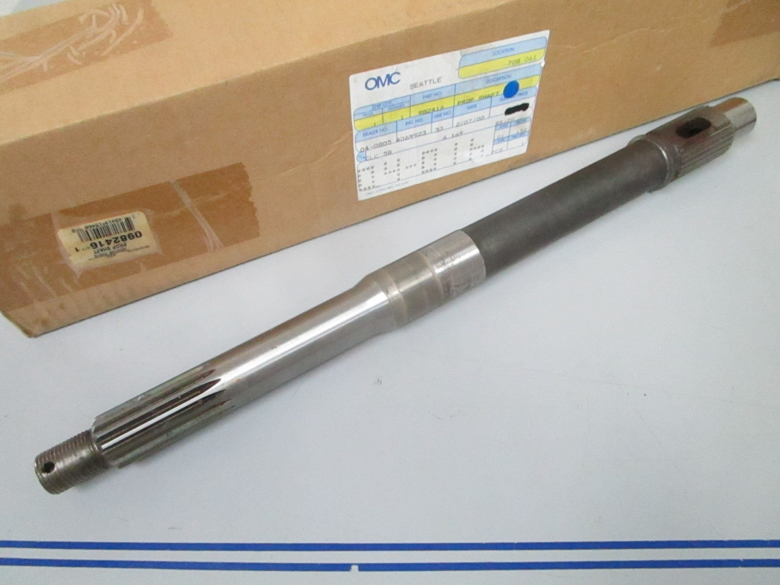 *NEW OEM* 0820 OMC Johnson Evinrude Prop Shaft 982416 0982416