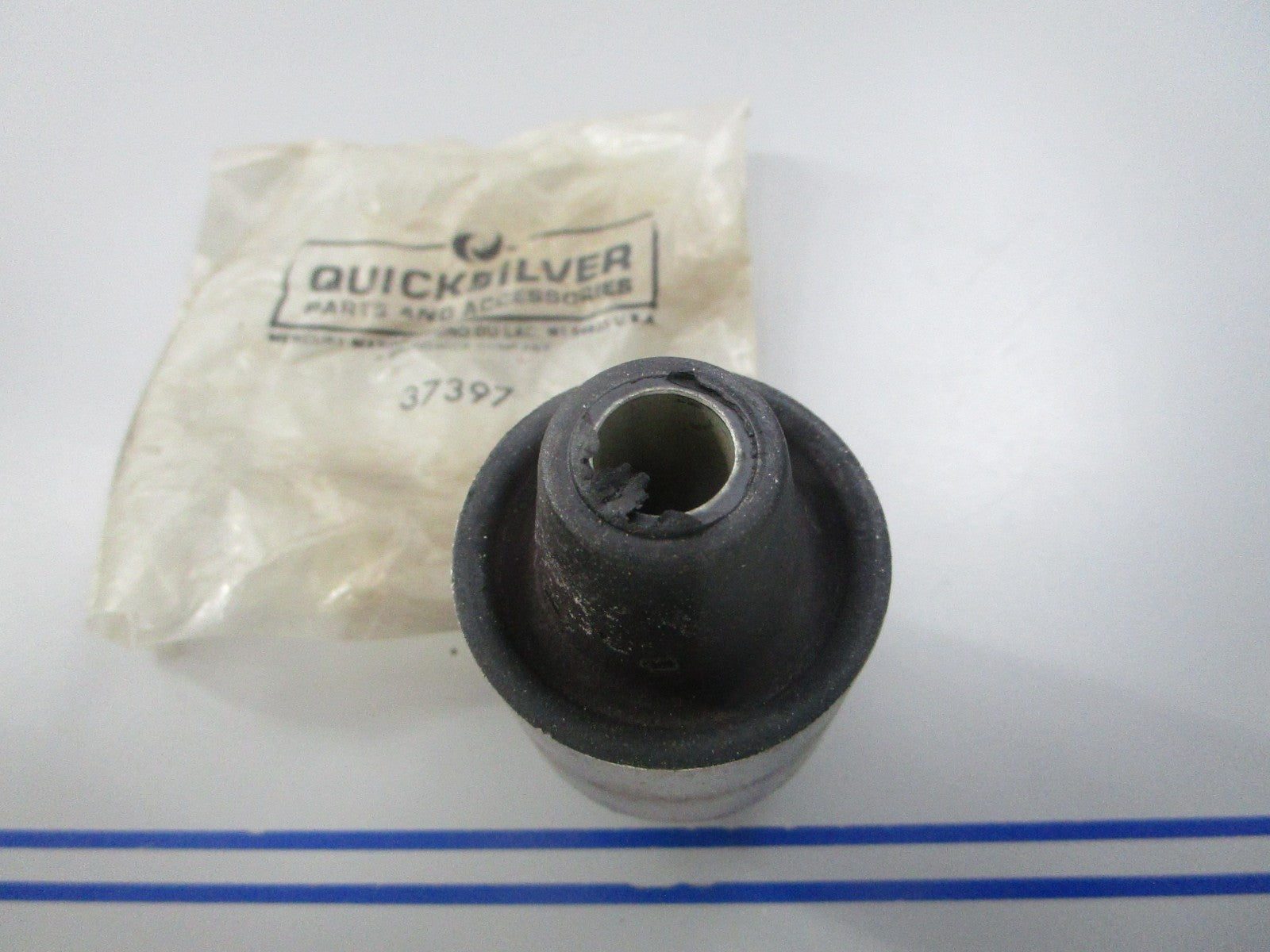 NEW OEM 37397 Mercury Quicksilver Motor Mount 0810