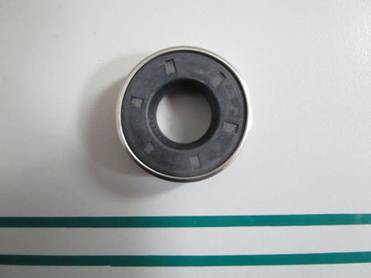 NEW OEM 324632 0324632 OMC Johnson Evinrude Prop Shaft Seal 0820