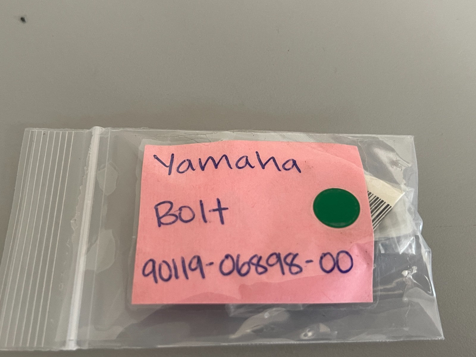 NEW OEM 90119-06898-00 Yamaha Bolt 0810