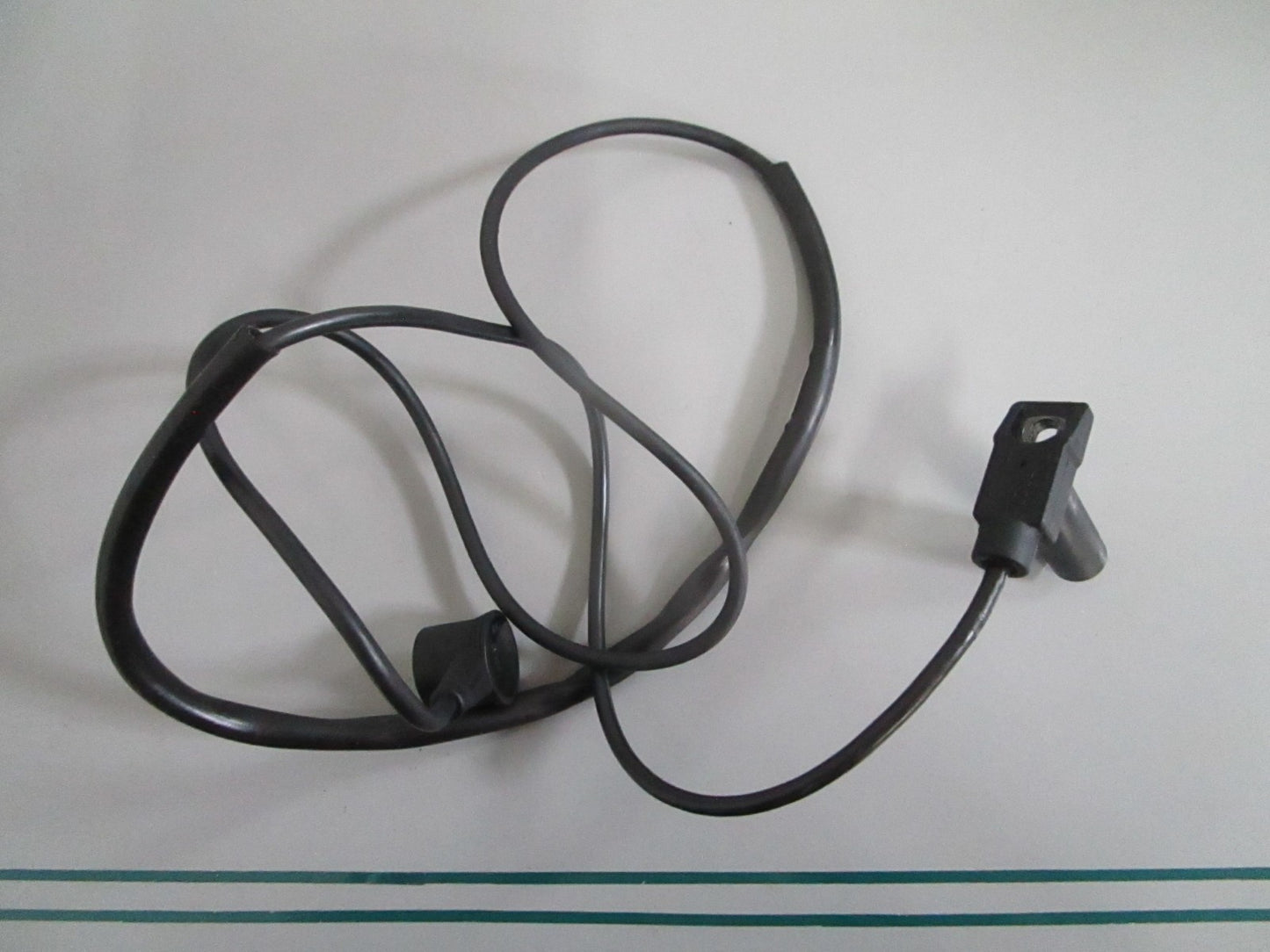Mercedes-Benz NEW OEM 002-153-56-28 Crankshaft Position Sensor NOS EZL 0820