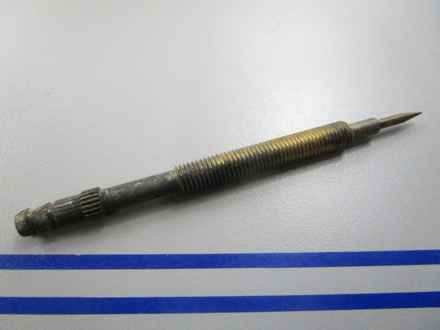 NEW OEM 314892 0314892 OMC Johnson Evinrude Needle Valve 0810