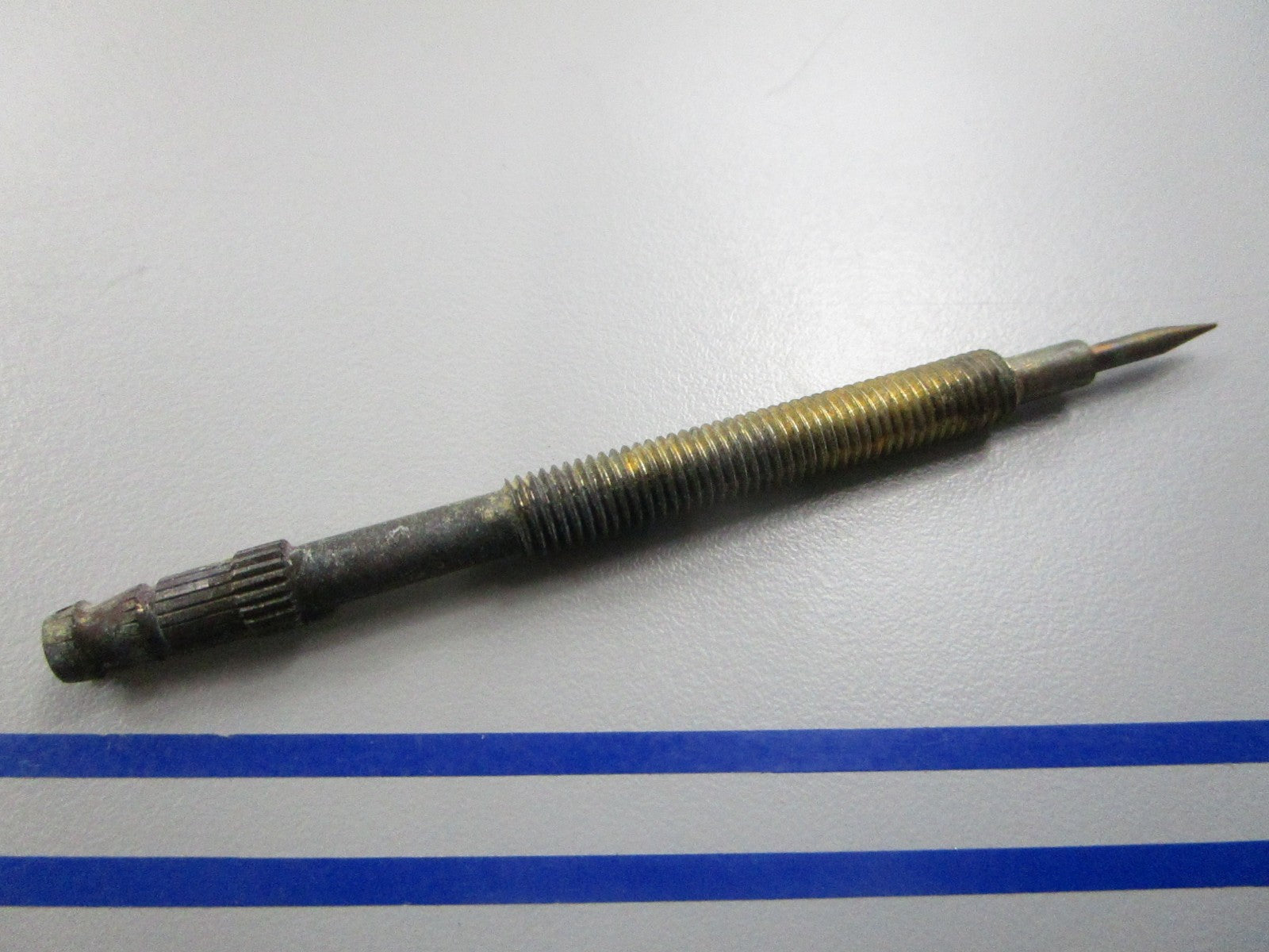 NEW OEM 314892 0314892 OMC Johnson Evinrude Needle Valve 0810