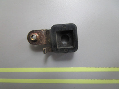 *NEW OEM* 0810 OMC Johnson Evinrude Contact Insulator 382495 0382495