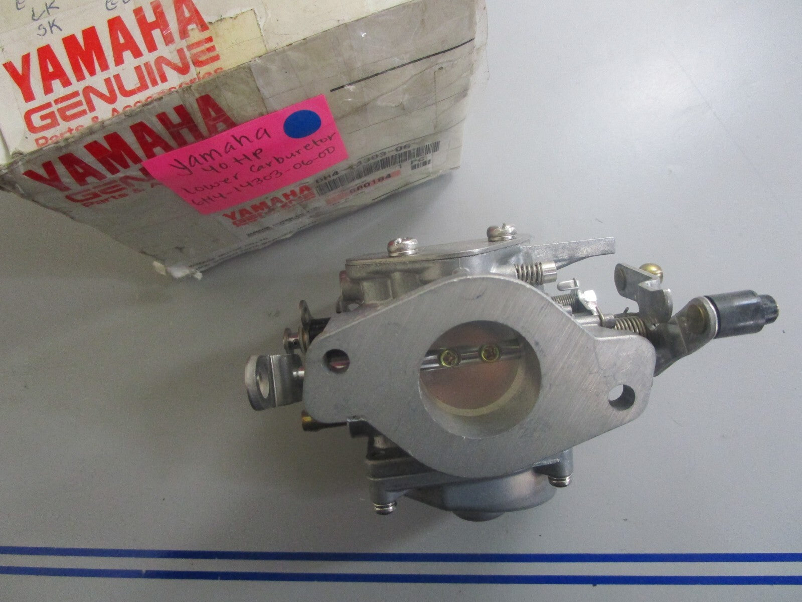 *NEW OEM* 0820 Yamaha 40HP Lower Carburetor 6H4-14303-06-00