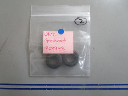 *NEW OEM* 0810 OMC Johnson Evinrude Grommet 909988 0909988