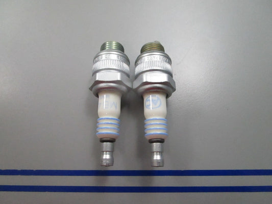 NEW (LOT OF 2) MB42K AC Delco Spark Plug 0810