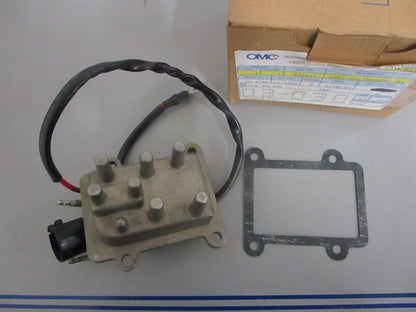 *NEW OEM* 0820 OMC Johnson Evinrude Rectifier/Regulator & Gasket Ay 439561