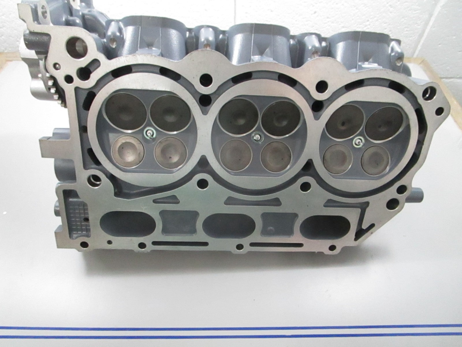 *NEW OEM* 0720 Suzuki DF 250 275 Port Cylinder Head Assembly 12000-93Y90