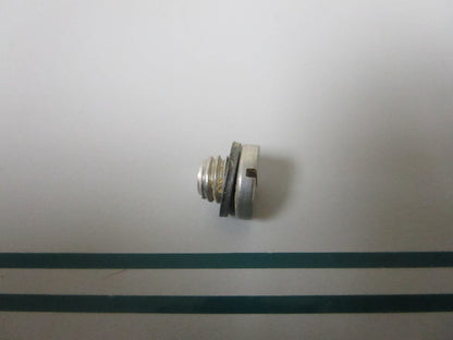 NEW OEM 307551 0307551 OMC Johnson Evinrude Drain Plug Screw 0810