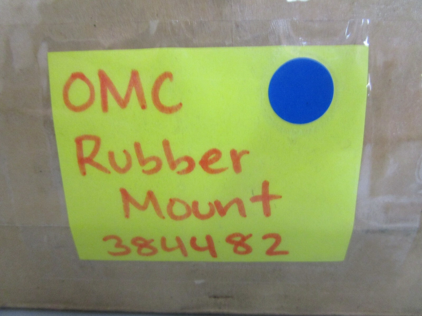 *NEW OEM* 0820 OMC Johnson Evinrude Rubber Mount 384482 0384482