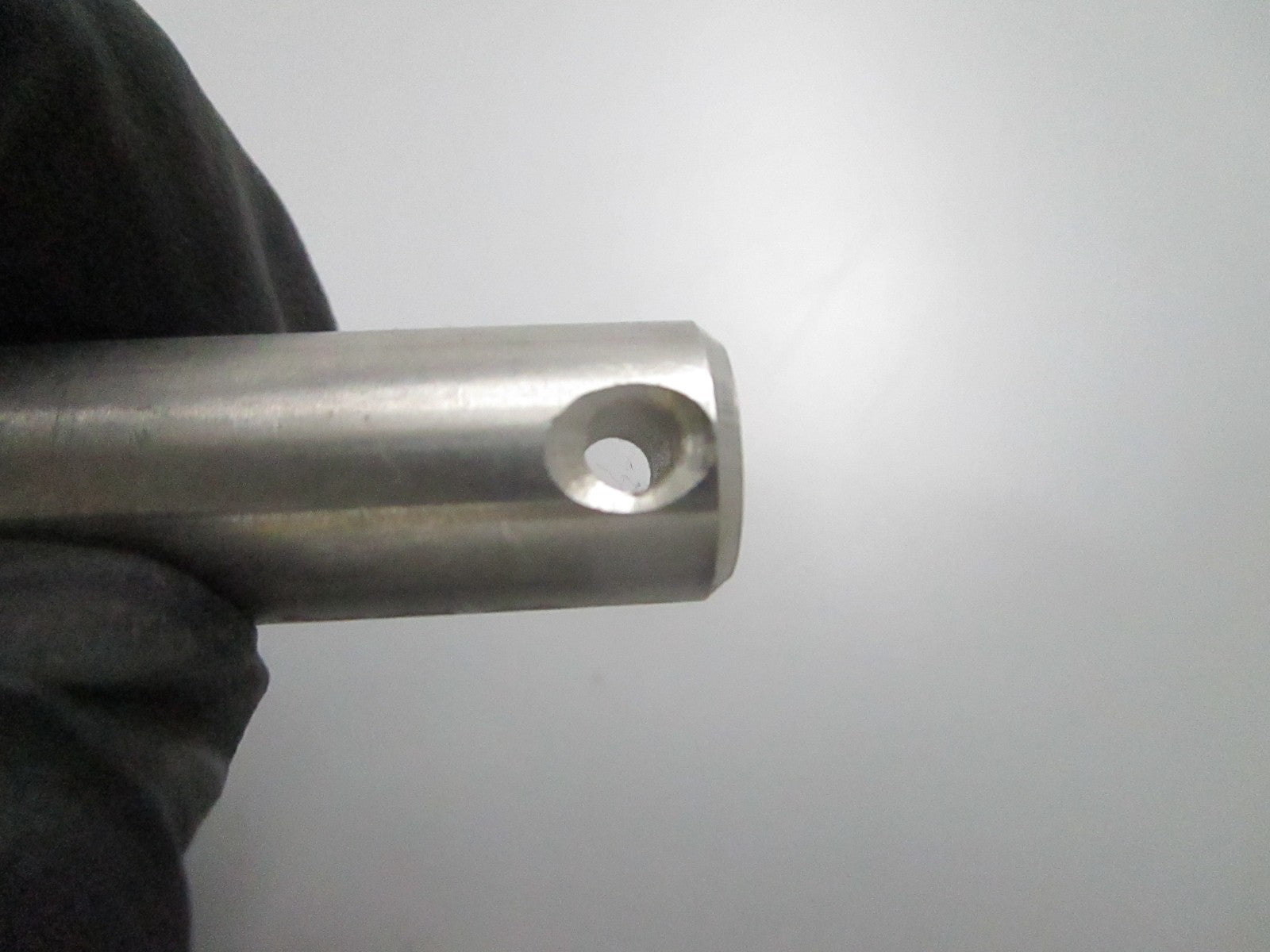 *NEW OEM* 0810 Volvo Penta Clevis Pin 832818