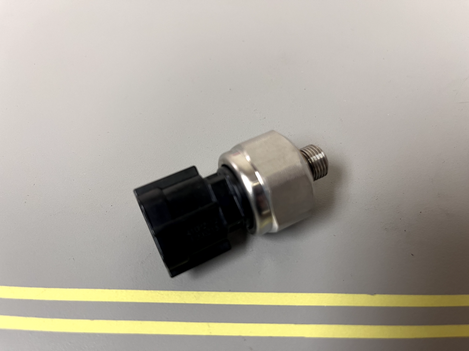 *NEW OEM* 0720 Yamaha Water Pressure Sensor 6AW-8366B-01-00