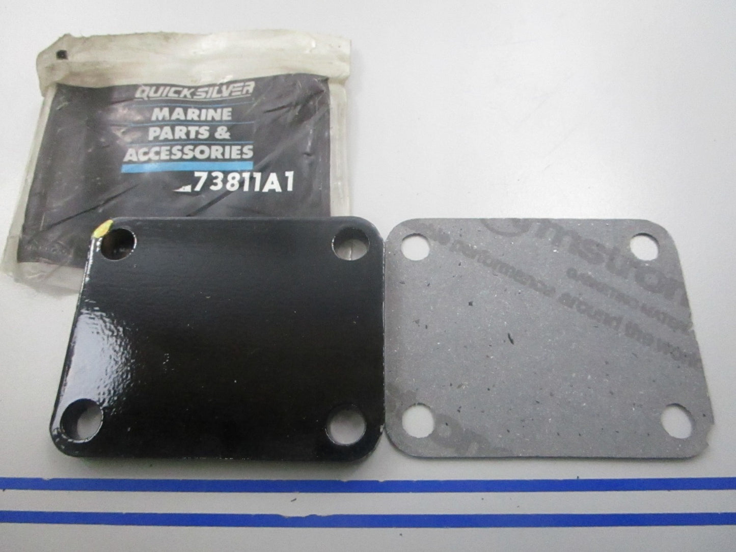 NEW OEM 73811A1 Mercury Quicksilver End Cap 0810