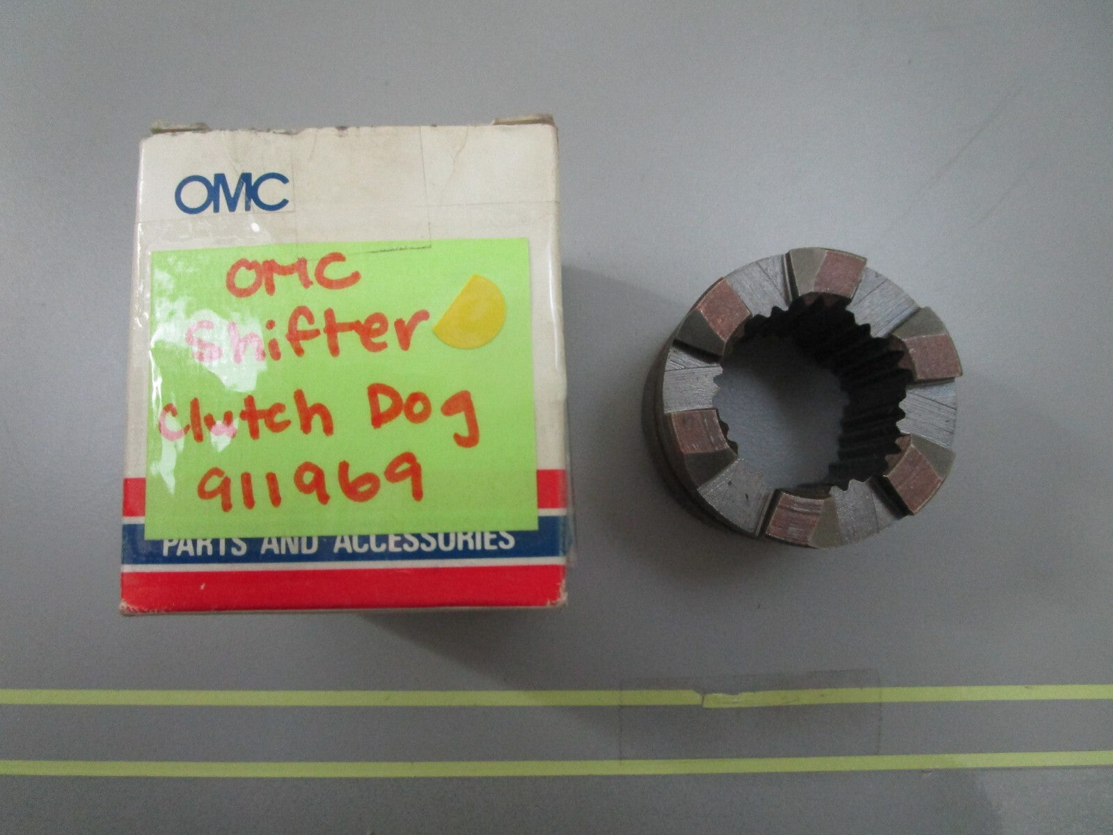 *NEW OEM* 0810 OMC Johnson Evinrude Shifter Clutch Dog 911969 0911969