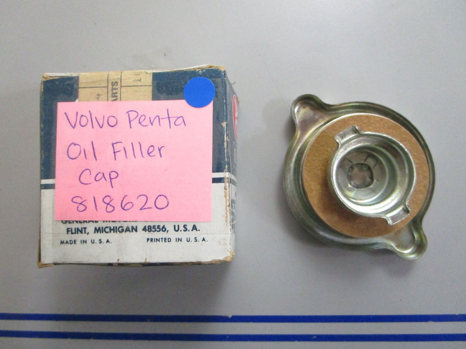 *NEW OEM* 0770 Volvo Penta Oil filler Cap 818620
